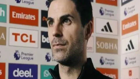 切尔西3-1扩大领先，霍尔巧妙破门立功。